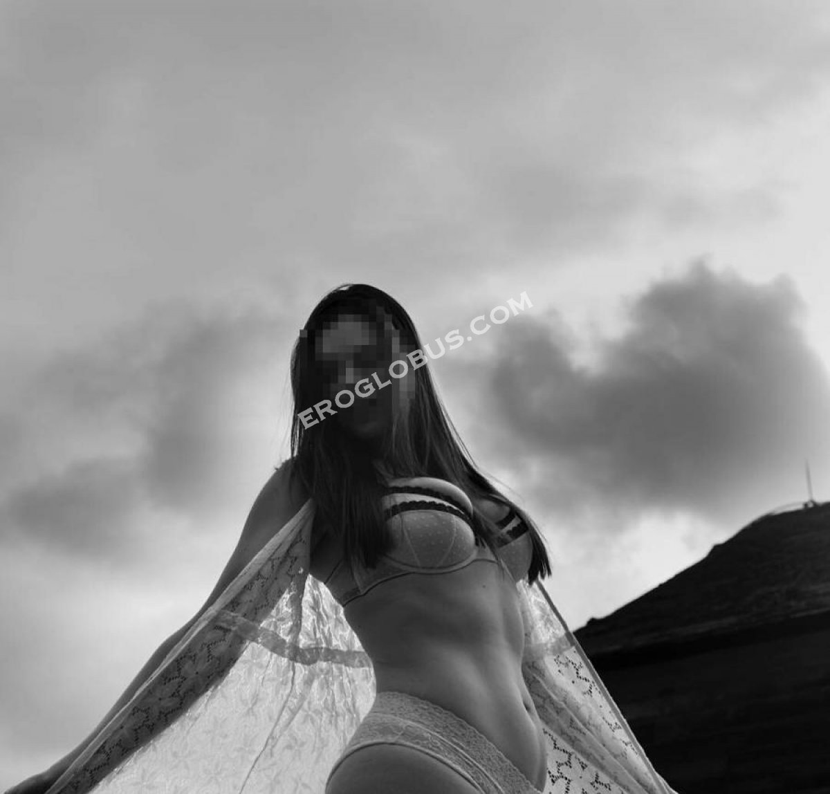 Александра, 32